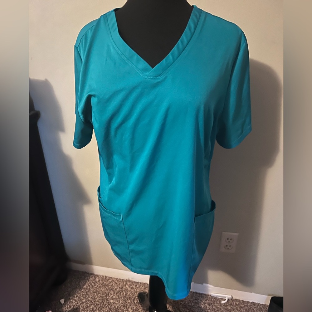 Gently used teal scrub set size Xl